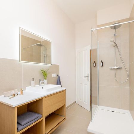 Apartments Am Bahnhof Στράλσουντ Εξωτερικό φωτογραφία